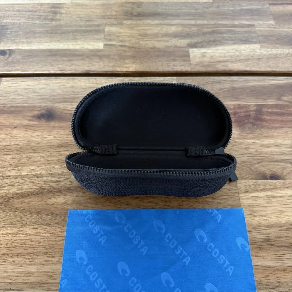 Costa Del Mar Sunglasses Hard Shell Case With Cleaning Cloth Zipper Clousure‎